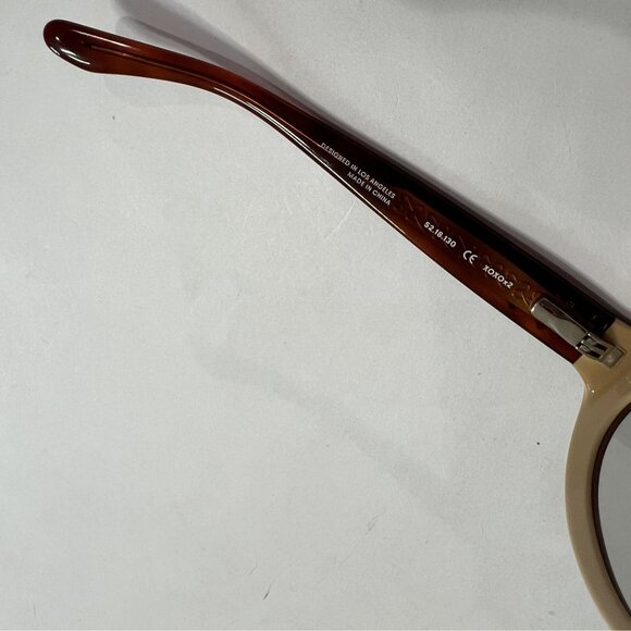 Bonnie Clyde XOXOx2 Glasses in Tortoise - Picture 5 of 5